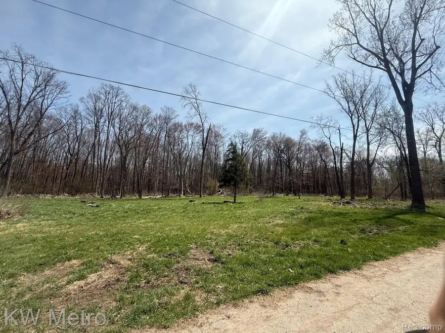 010770 HIGHLAND RD, White Lake, MI 48386 - Image #3