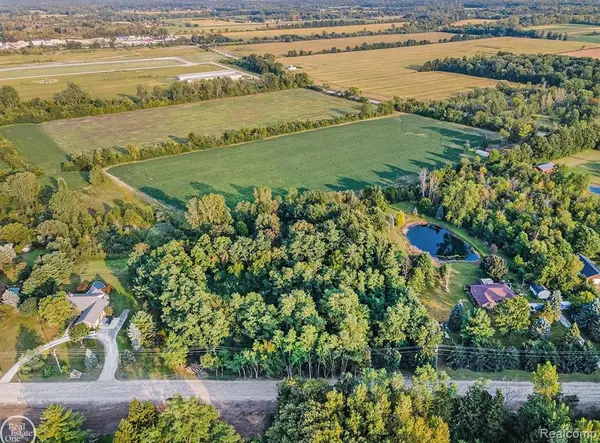 67500 POWELL RD, Washington, MI 48095