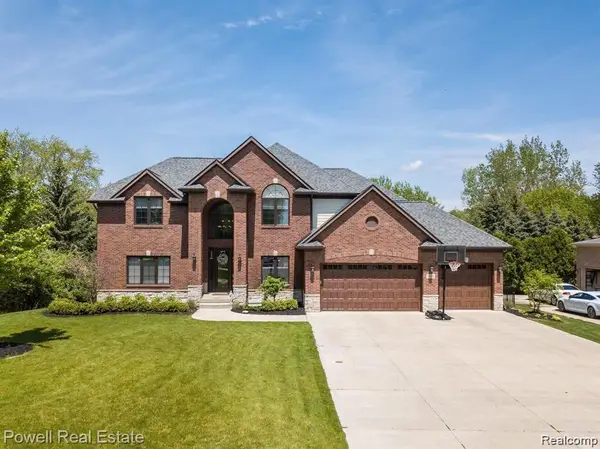 1968 Maplewood Avenue, BloomfieldHills, MI 48302