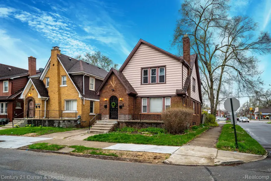 17215 WARRINGTON DR, Detroit, MI 48221 - Image #2