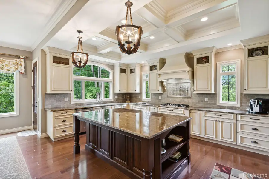 11599 ERINS WAY, Romeo, MI 48065 - Image #3