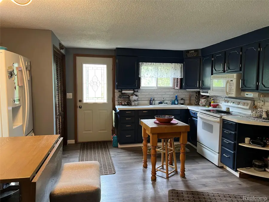 4564 WILDWOOD RD, Alger, MI 48610 - Image #3