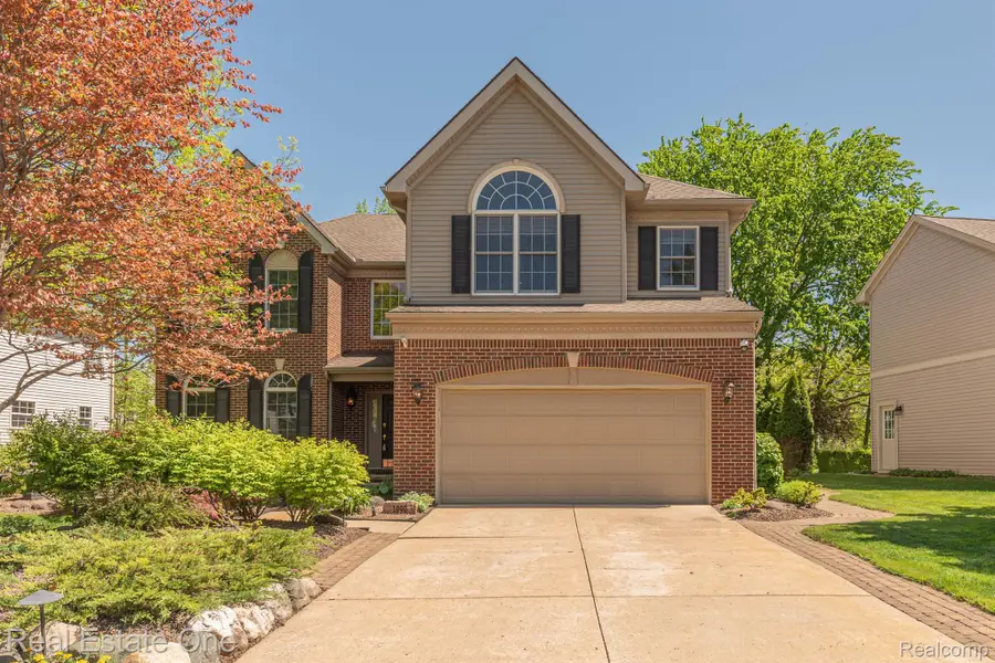 1090 Shetland DR, South Lyon, MI 48178 - Image #3