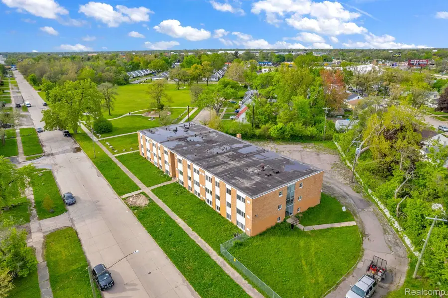 18250 WEAVER ST, Detroit, MI 48228 - Image #2