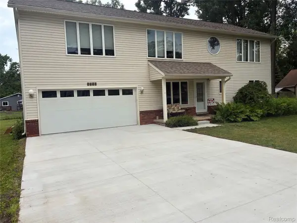 2498 SUNSET TERRACE LN, WestBloomfield, MI 48324