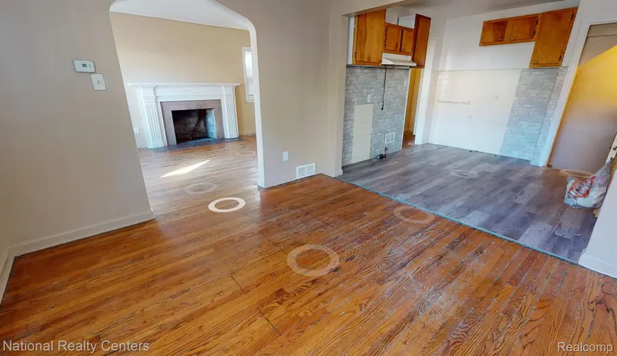 15044 YOUNG ST, Detroit, MI 48205 - Image #3