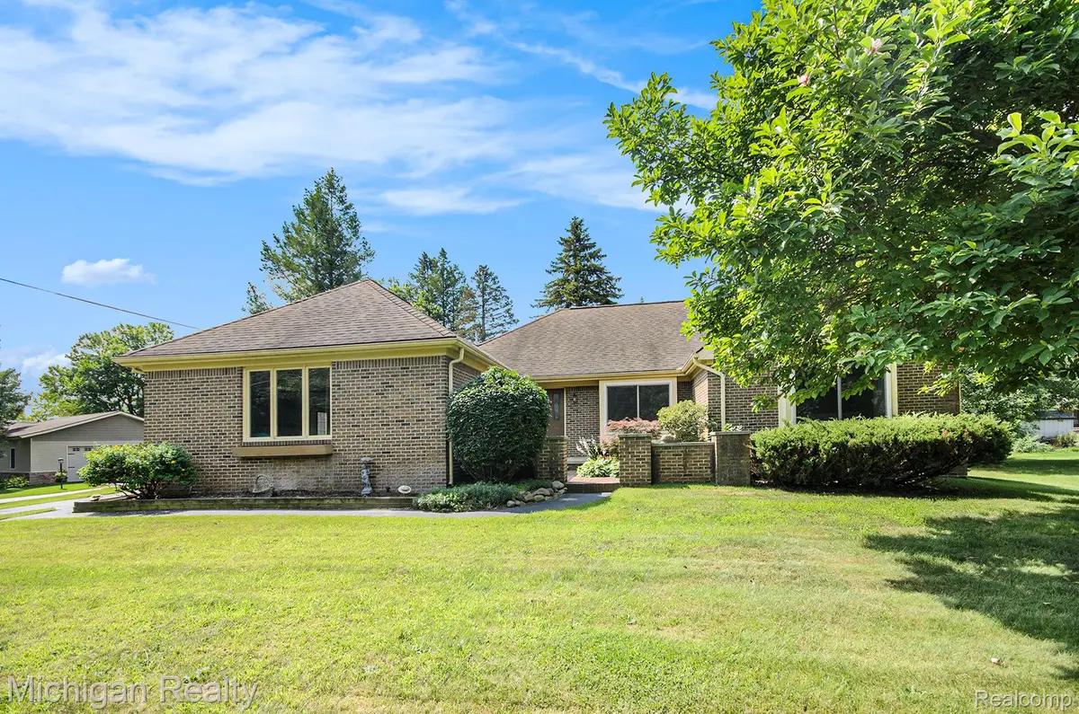 3531 E COMMERCE RD, Commerce Township, MI 48382 - Image #1