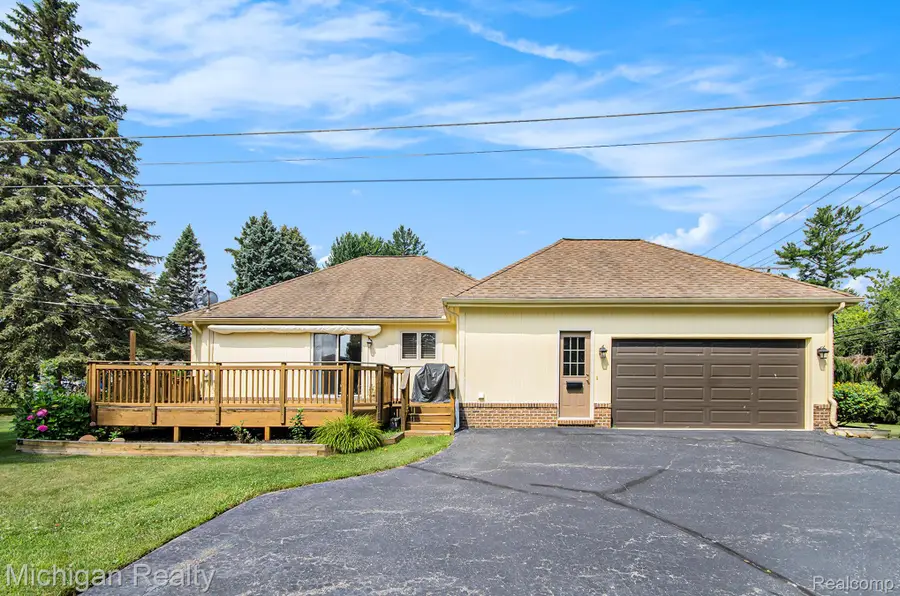 3531 E COMMERCE RD, Commerce Township, MI 48382 - Image #3