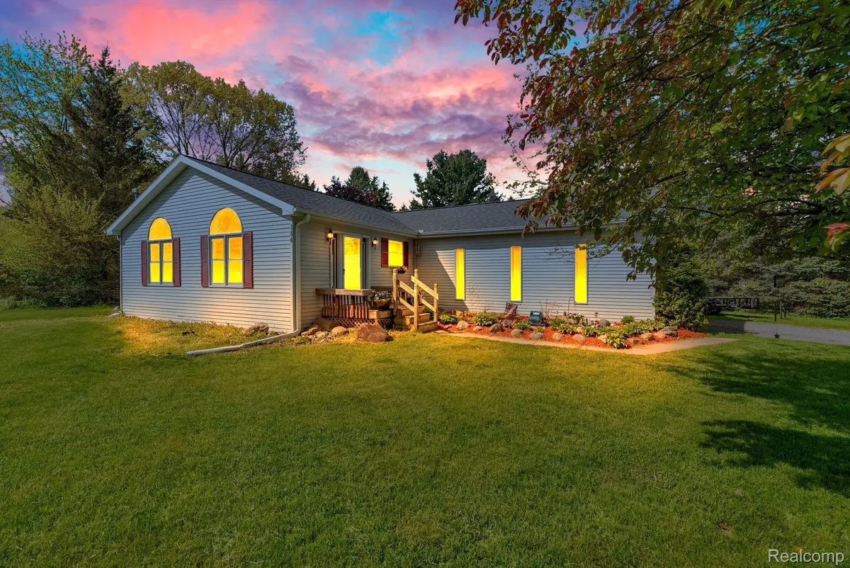 144 W SHORE DR, Jerome, MI 49249 - Image #1