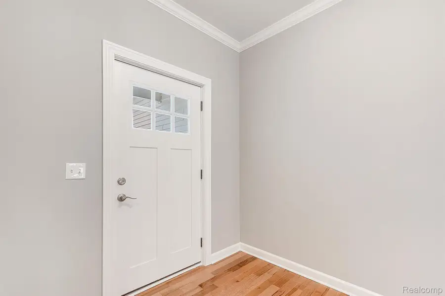 5232 Farmridge Lane, Grand Blanc Charter Township, MI 48439 - Image #2