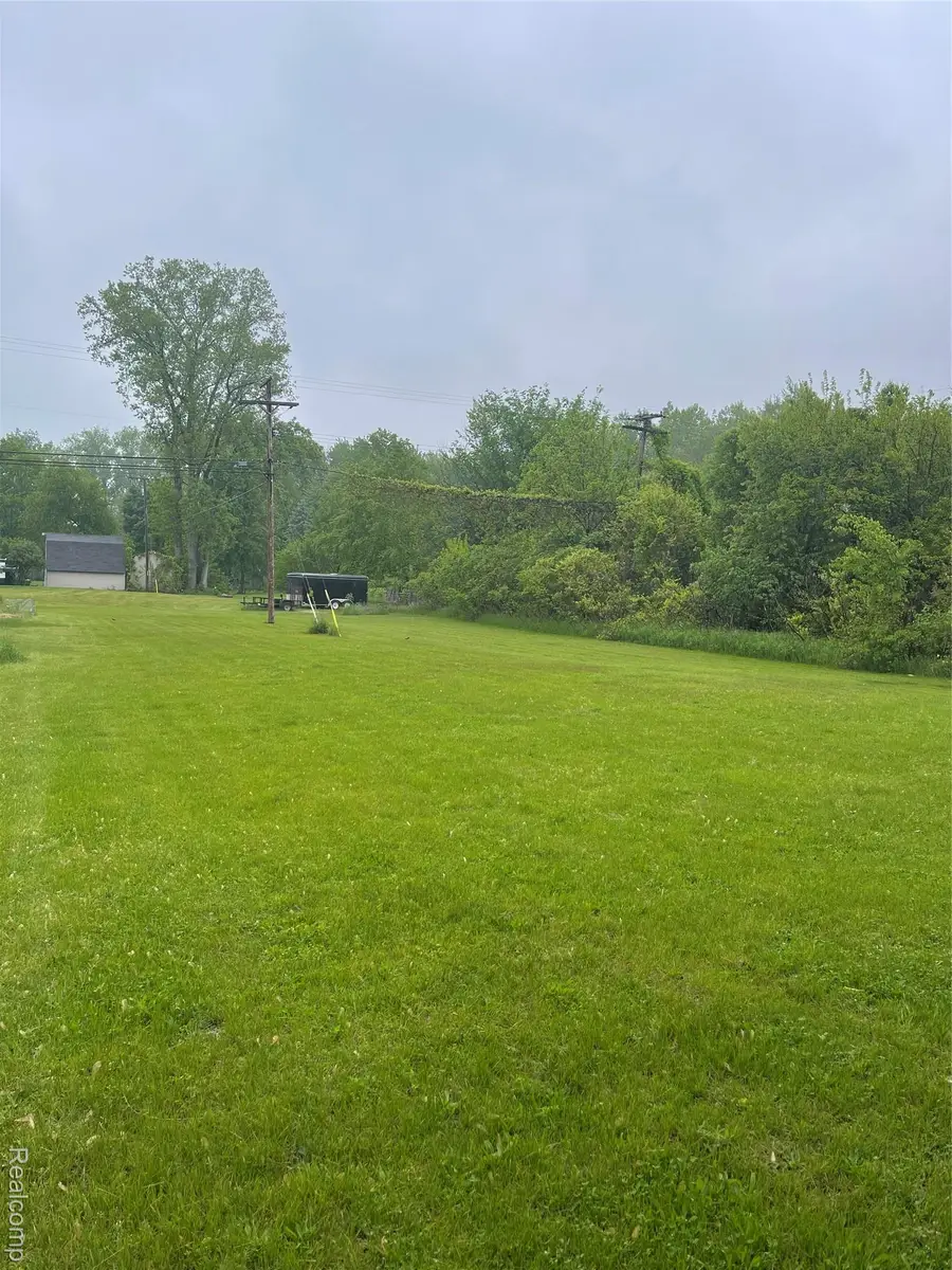 000 Martinsville RD, Belleville, MI 48111 - Image #2