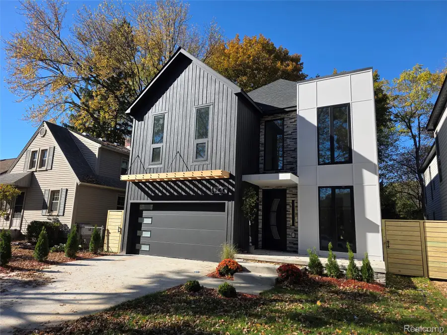 1833 N Washington AVE, Royal Oak, MI 48073 - Image #2