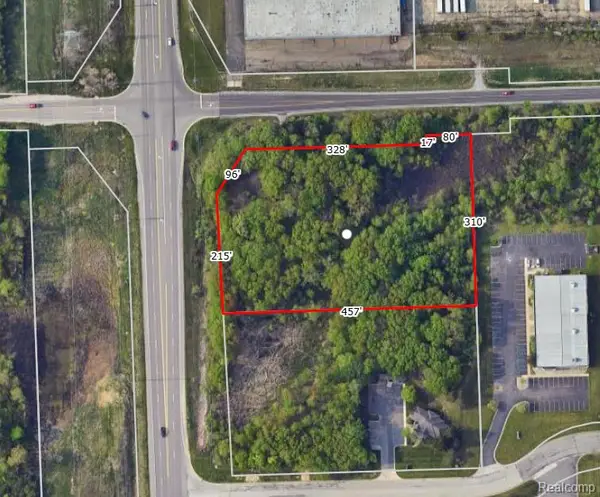 3042 E REID RD, GrandBlanc, MI 48439