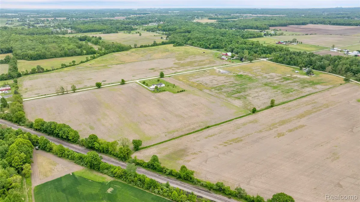 000 Ohara, Carleton, MI 48117 - Image #1