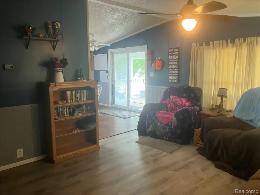 402 Katie Lane Lane, Morrice, MI 48857 - Image #3