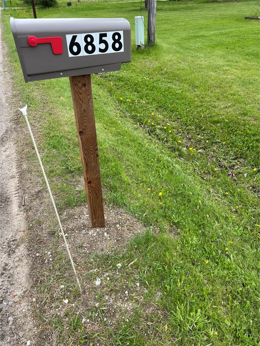 6858 W Emery Road, Houghton Lake, MI 48629 - Image #3