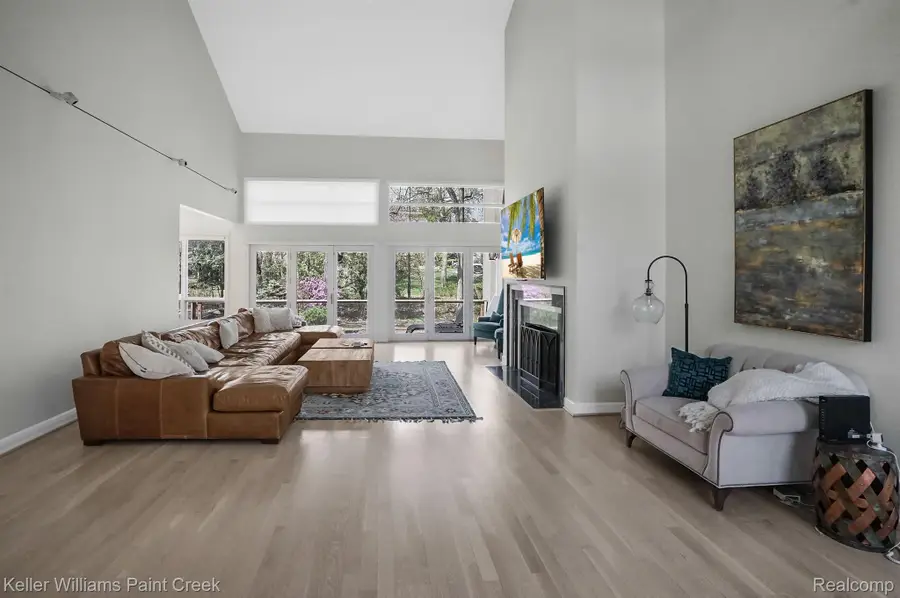 1865 Archers Pointe, Rochester Hills, MI 48306 - Image #3