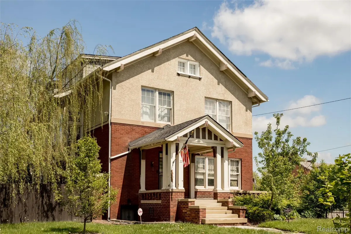 22 Edison Street, Detroit, MI 48202 - Image #1