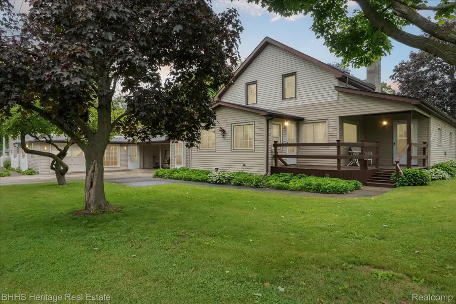 301 N Church Street, Byron, MI 48418 - Image #2