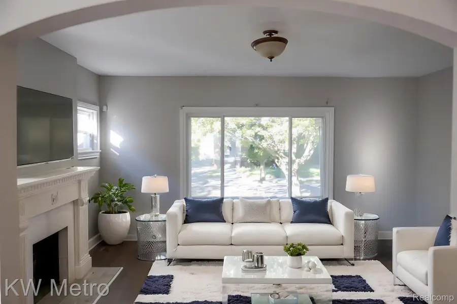 17344 Greenlawn Street, Detroit, MI 48221 - Image #2