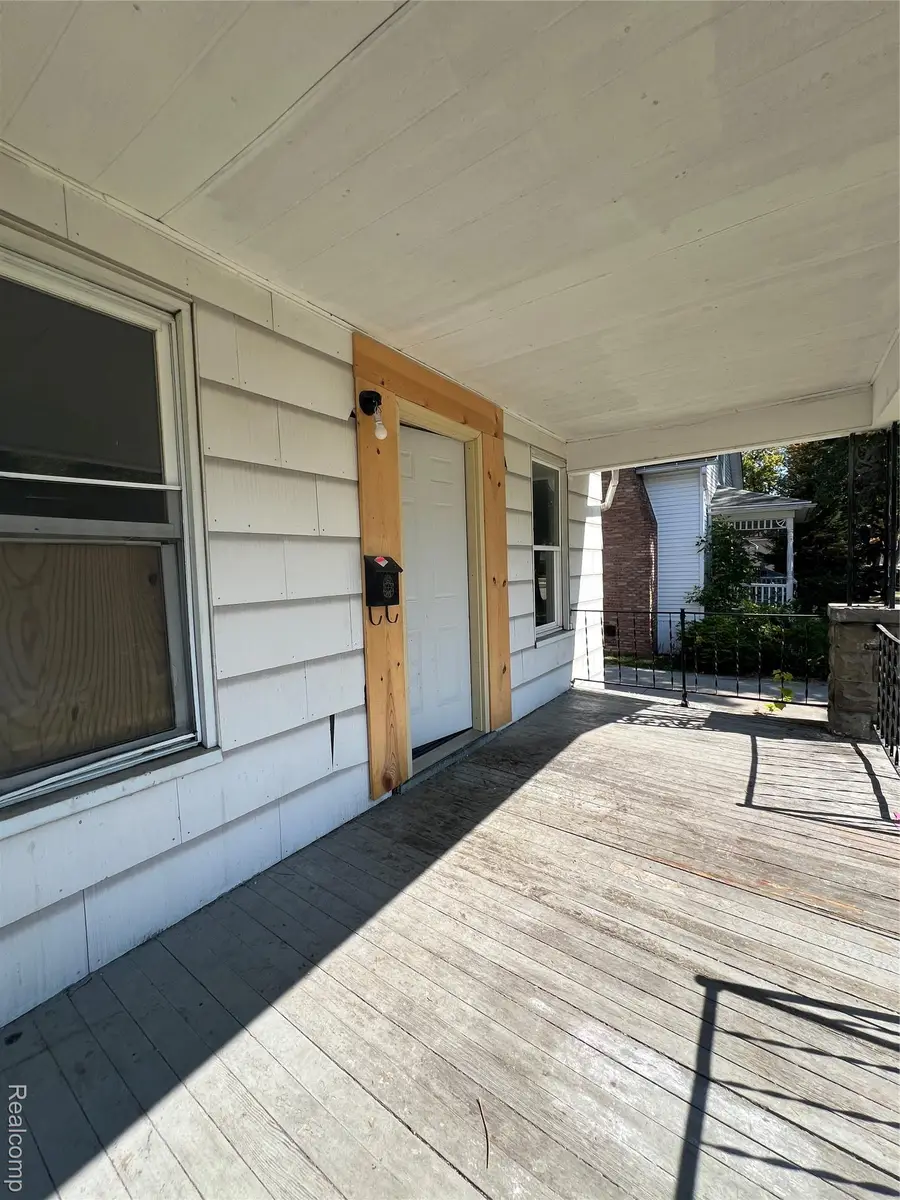 1756 Jordan Street, Saginaw, MI 48602 - Image #2