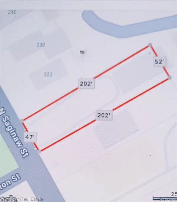 210 N Saginaw Street, Lapeer, MI 48446