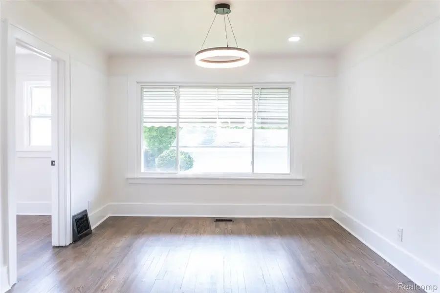 21200 Collingham Avenue, Farmington Hills, MI 48336 - #3