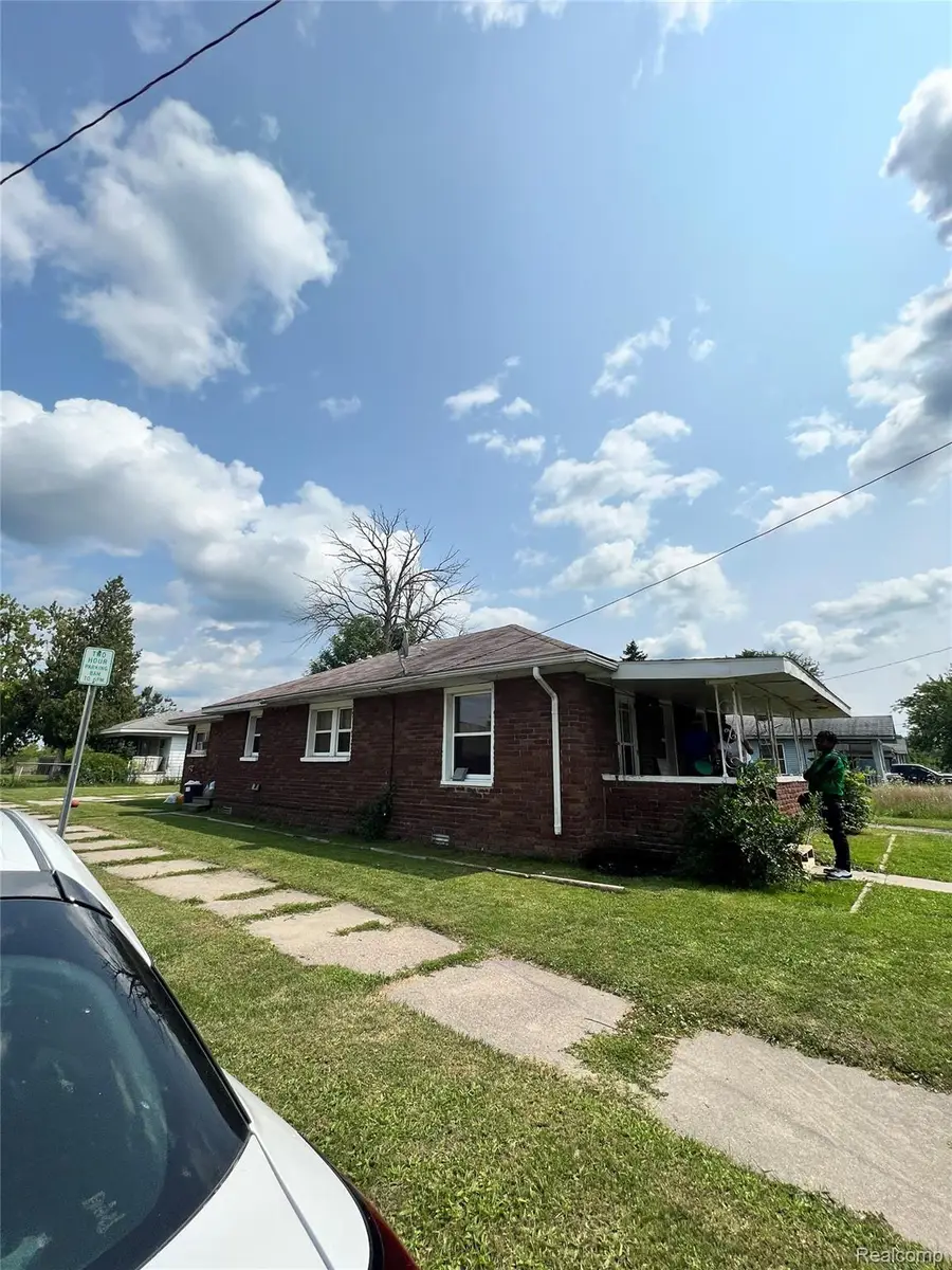2500 Salt Street, Saginaw, MI 48602 - Image #2
