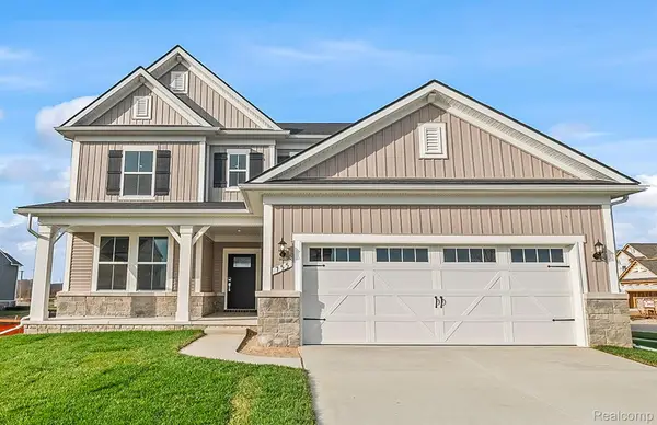 59571 Schuss Gully Drive, NewHudson, MI 48165