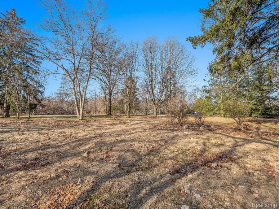 31050 Briarcliff Road, Franklin, MI 48025 - Image #2