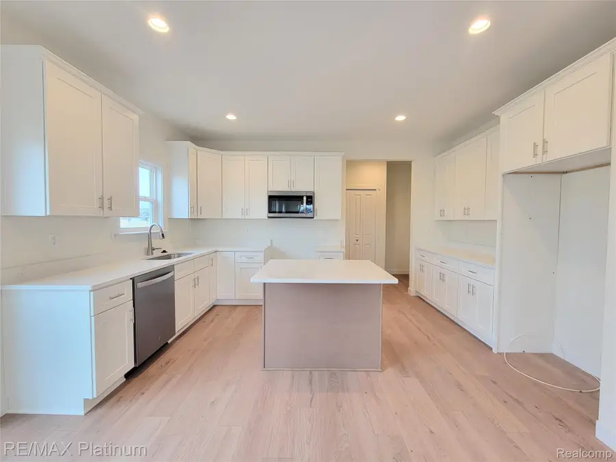 13029 River Rock Pass, Linden, MI 48451 - Image #2