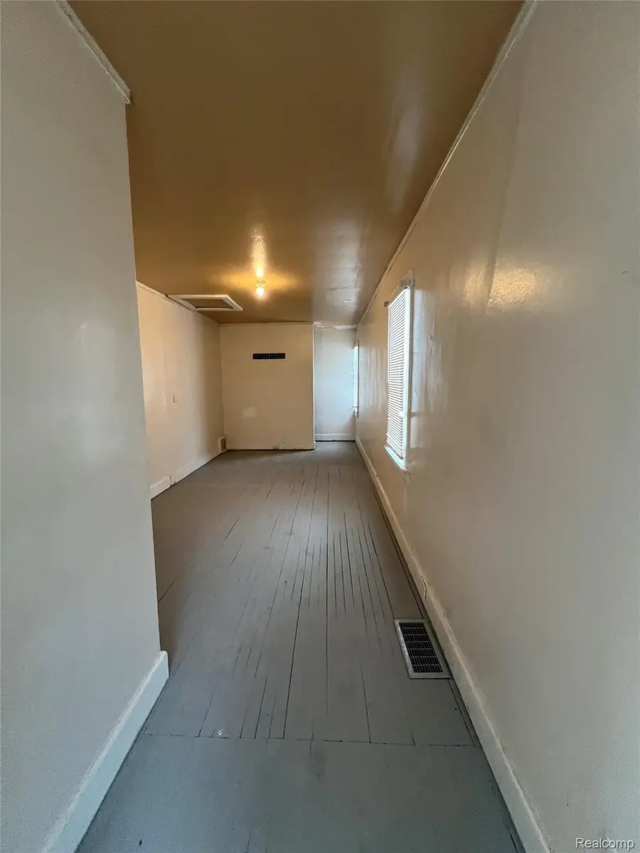 1723 Maine Street, Saginaw, MI 48602 - Image #3