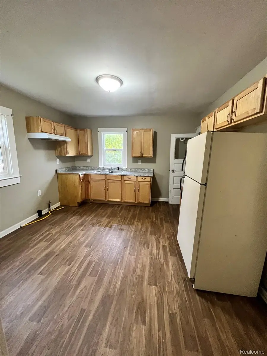 1720 N Oakley Street, Saginaw, MI 48602 - Image #3