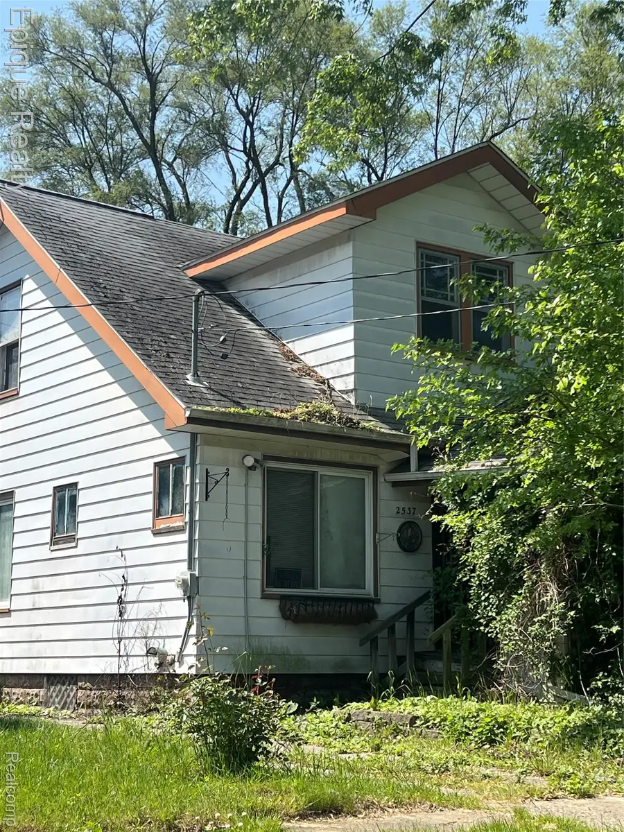 2537 Swayze Street, Flint, MI 48503 - Image #2