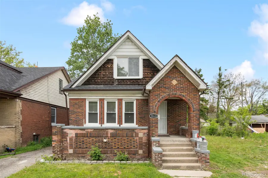 18633 Goulburn Street, Detroit, MI 48205 - Image #2