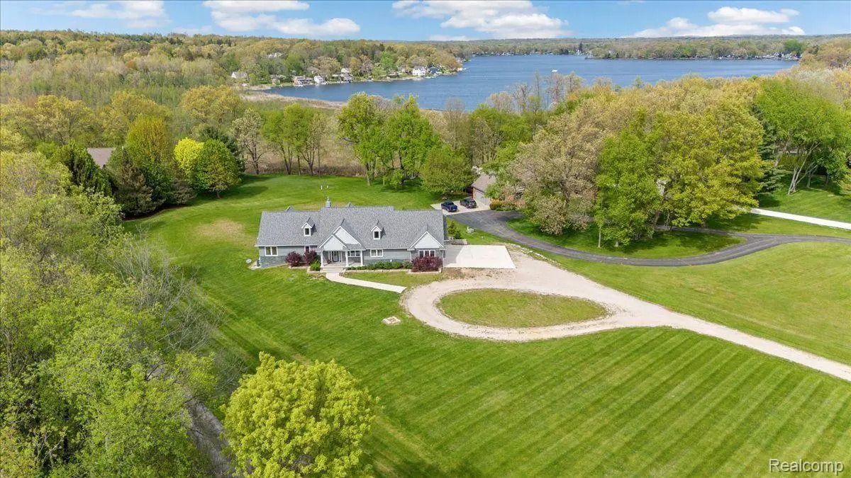 12150 Shaffer Road, Davisburg, MI 48350 - Image #1