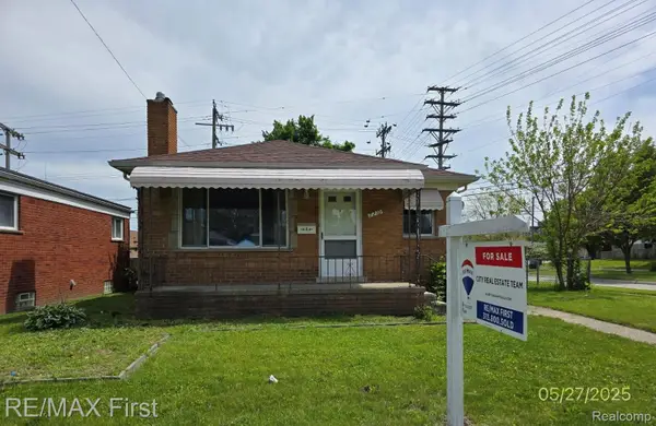 7210 Weingartz, CenterLine, MI 48015