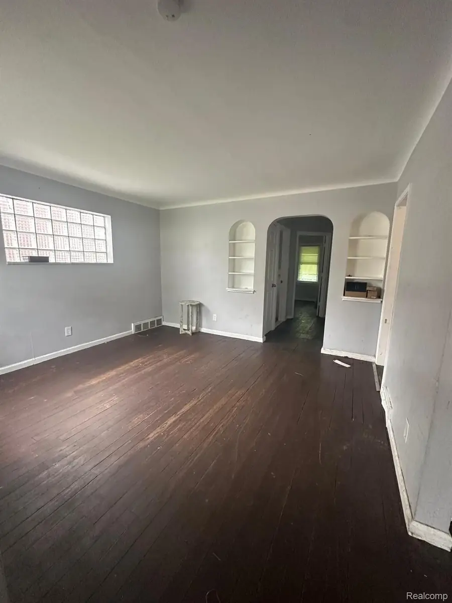 9317 Ward Street, Detroit, MI 48228 - Image #2