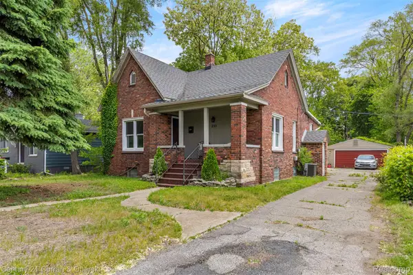 210 Saint Louis Street, Ferndale, MI 48220