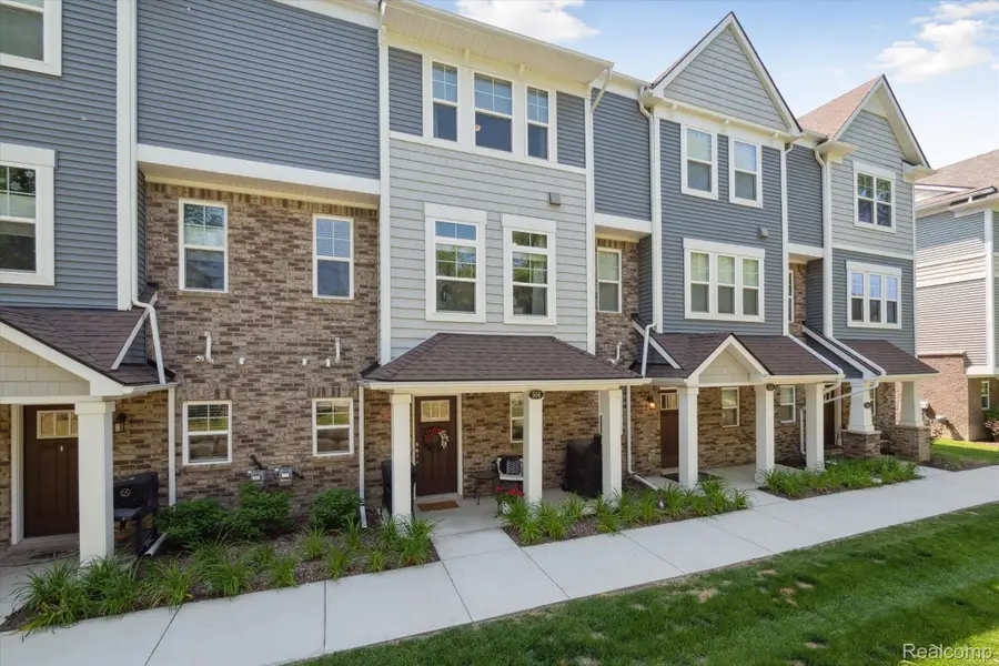 504 Anne Avenue, Brighton, MI 48116 - Image #3