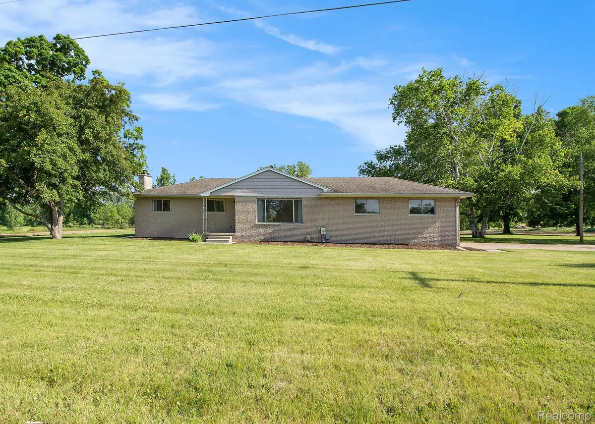 12105 Hegel Road, Goodrich, MI 48438 - Image #1