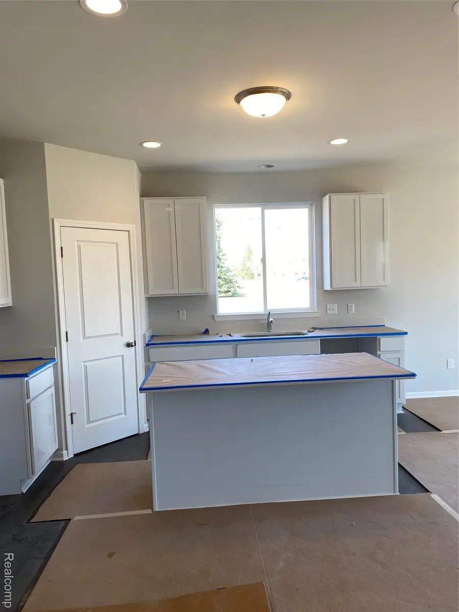 33548 Baldwin Street, Farmingtonhills, MI 48336 - #3