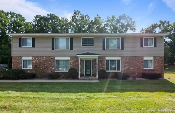 96 Village Court, Ortonville, MI 48462