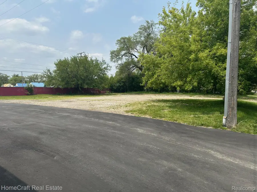 490 Greenlawn Street, Ypsilanti, MI 48198 - Image #3