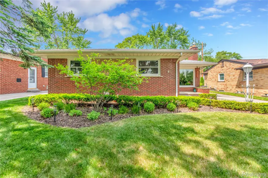 4006 Highfield Road, Royal Oak, MI 48073 - Image #2