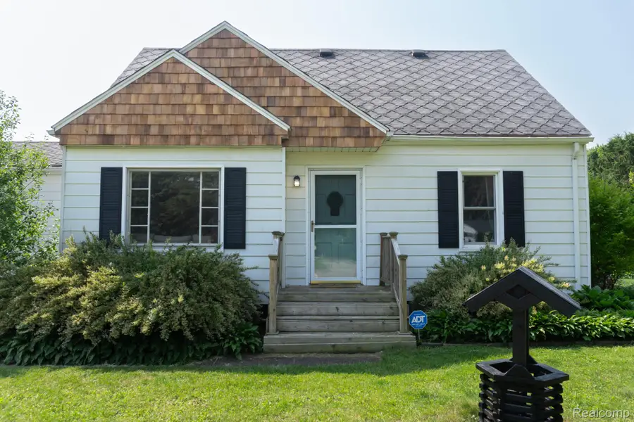 1247 Catalina Drive, Flint, MI 48507 - Image #3