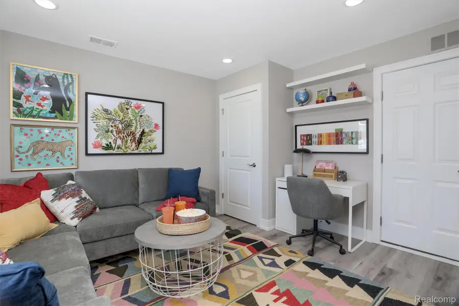 4813 Parkside Lane, Troy, MI 48085 - Image #3