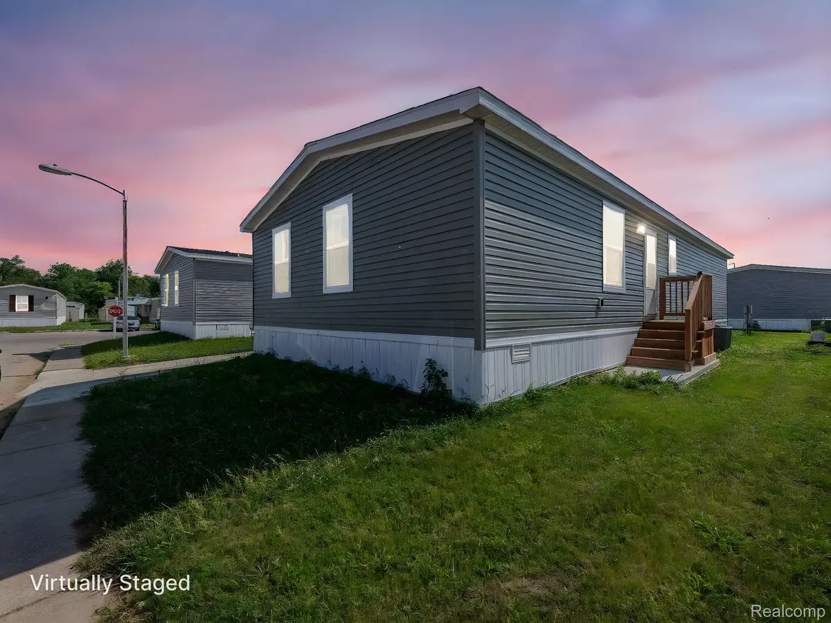 501 Washington, Belleville, MI 48111 - Image #1