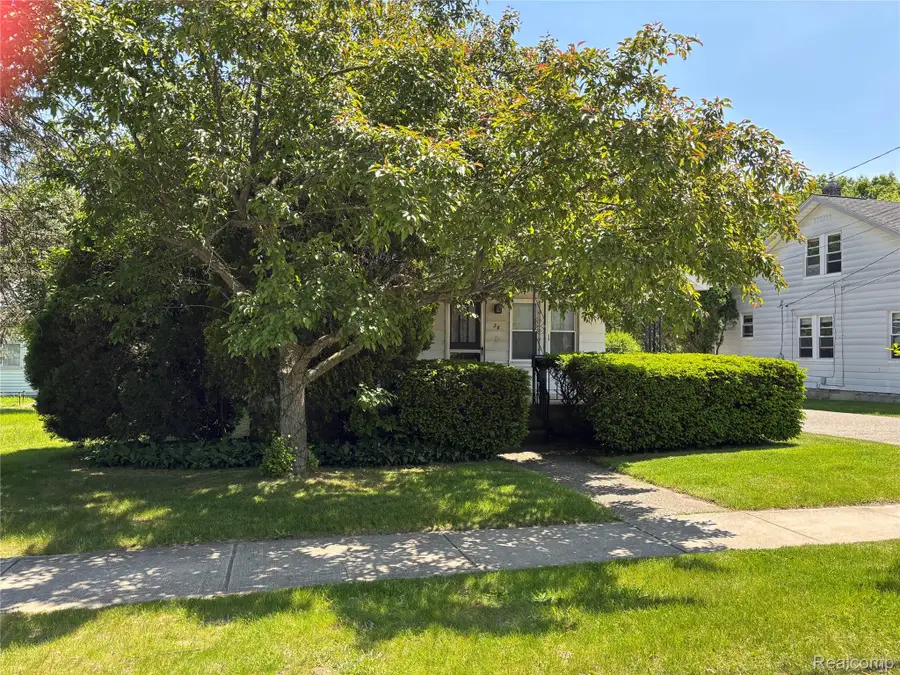 28 Lincoln Street, Oxford, MI 48371 - Image #2