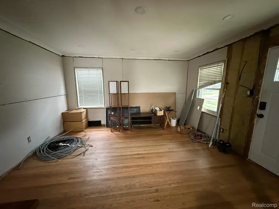 11311 Tecumseh, Redford, MI 48239 - Image #3